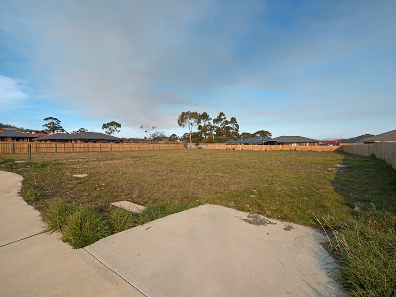 57 Cavenor Drive, Rokeby TAS 7019