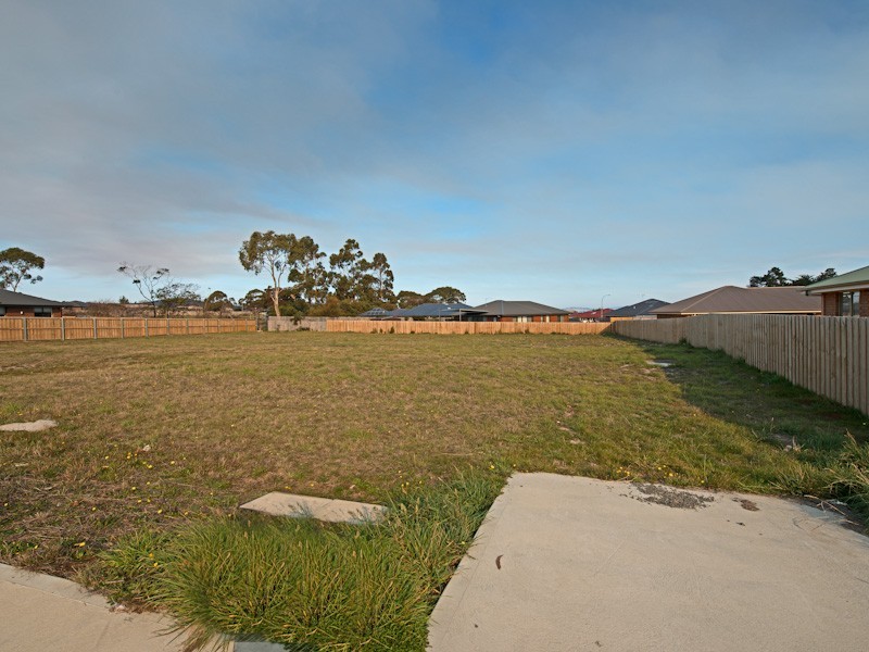 57 Cavenor Drive, Rokeby TAS 7019