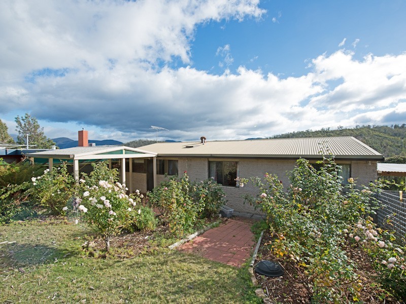 10 Takone Street, Geilston Bay TAS 7015