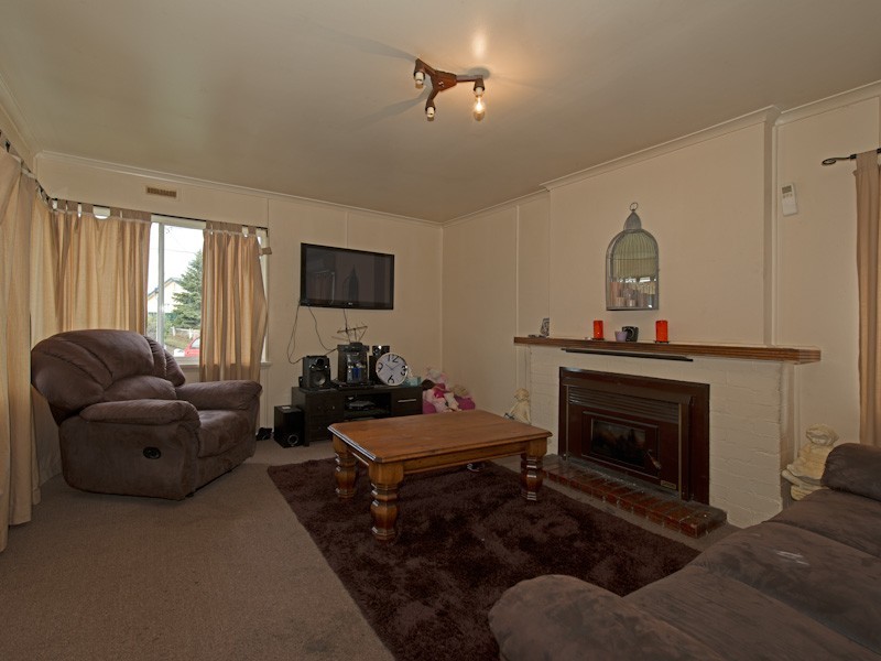 24 Erebus Street, Warrane TAS 7018