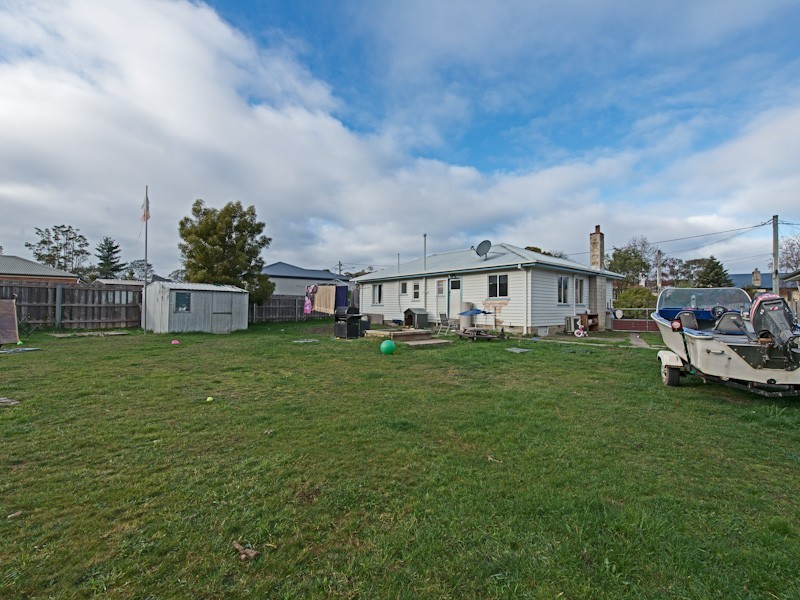 24 Erebus Street, Warrane TAS 7018