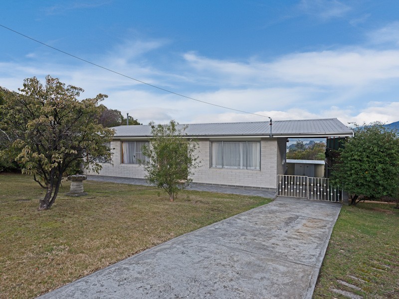 42 Sirius Street, Howrah TAS 7018