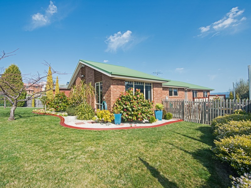 43 Pindos Drive, Tranmere TAS 7018