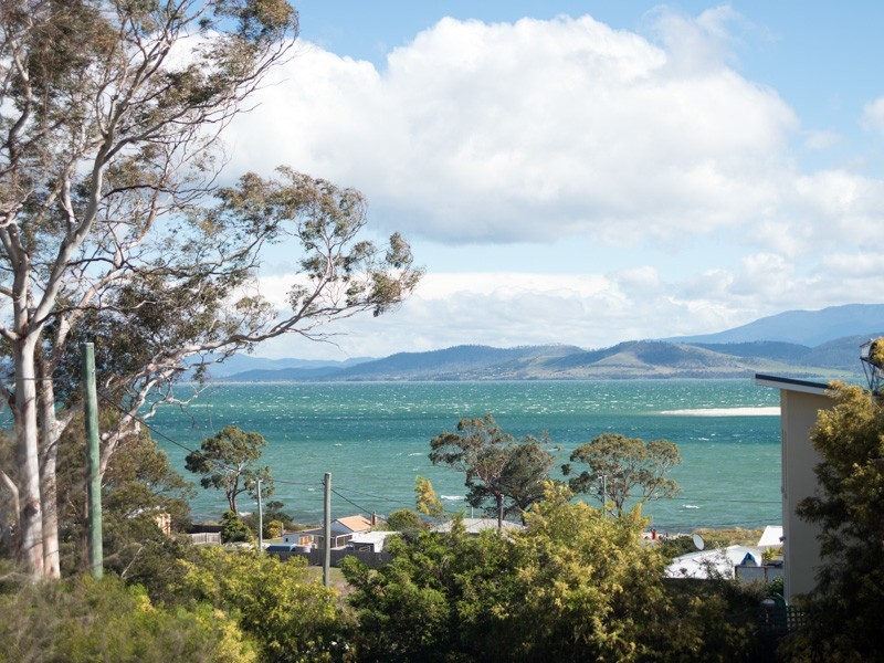 4 Rantons Road, Dodges Ferry TAS 7173