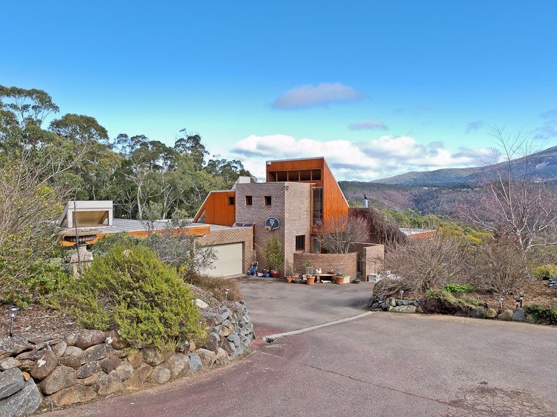 22 Lalwinya Road, Mount Nelson TAS 7007