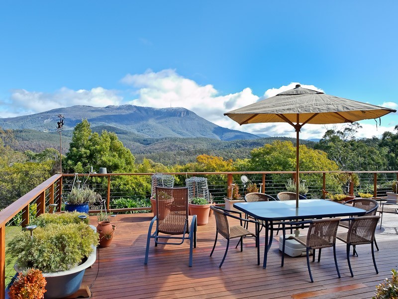 22 Lalwinya Road, Mount Nelson TAS 7007