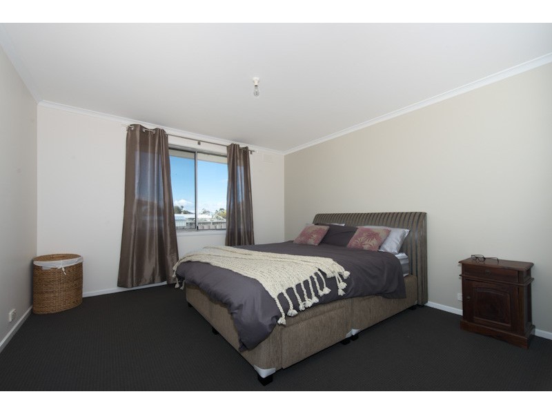 18 Young Court, Rokeby TAS 7019