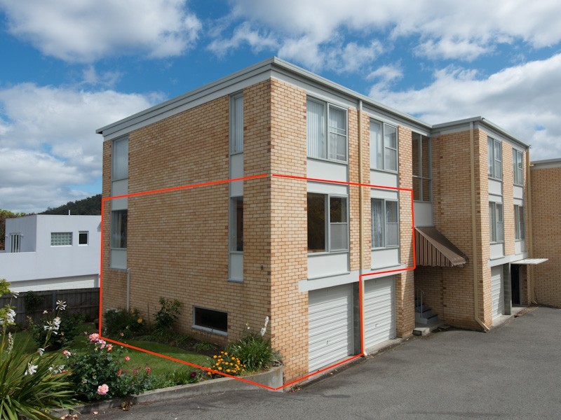 1/8 Ballawinnie Road, Lindisfarne TAS 7015