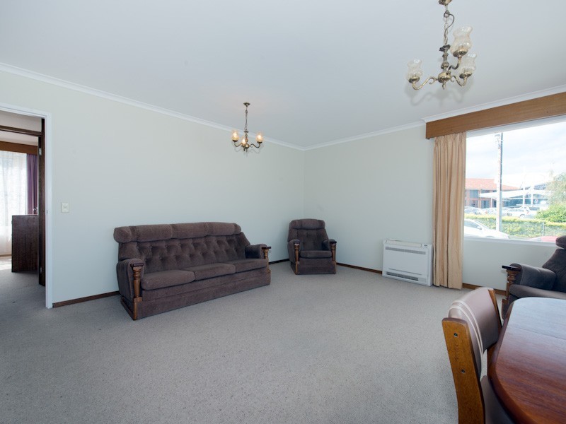 1/8 Ballawinnie Road, Lindisfarne TAS 7015