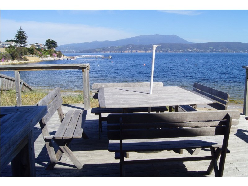 12 Spitfarm Road, Opossum Bay TAS 7023