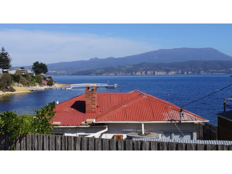 12 Spitfarm Road, Opossum Bay TAS 7023