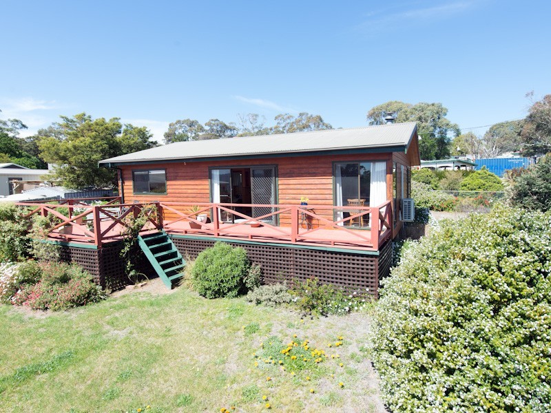 2 Robinia Street, Primrose Sands TAS 7173