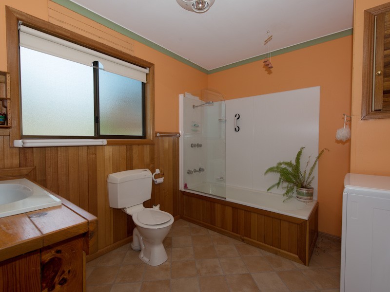 2 Robinia Street, Primrose Sands TAS 7173