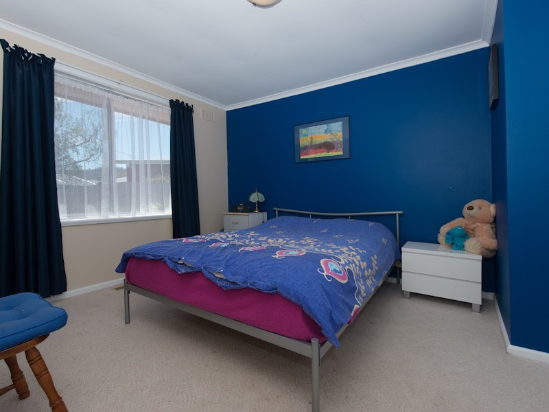 9 Bembil Street, Howrah TAS 7018