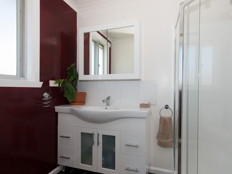 9 Bembil Street, Howrah TAS 7018