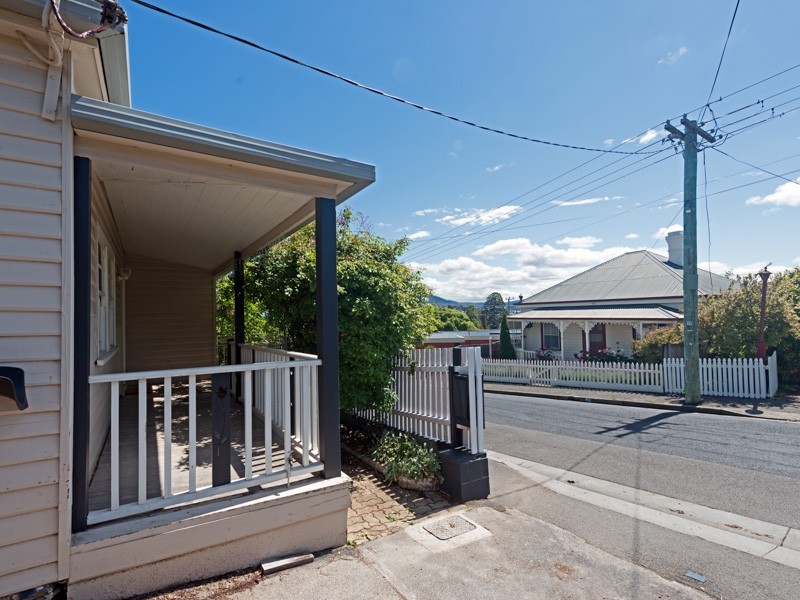 86 Swanston Street, New Town TAS 7008