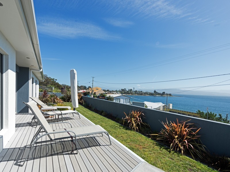 73 Spitfarm Road, Opossum Bay TAS 7023