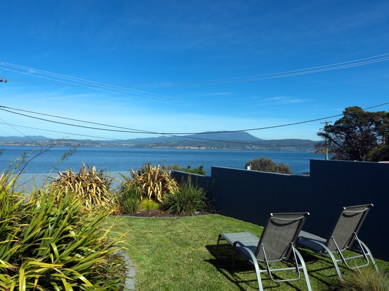 73 Spitfarm Road, Opossum Bay TAS 7023