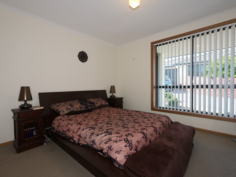 2/19 Paige Court, Mornington TAS 7018