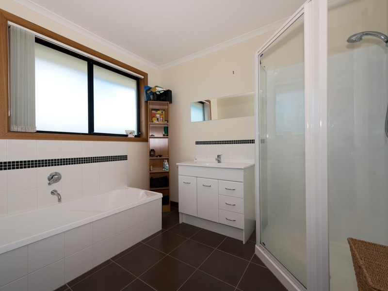 2/19 Paige Court, Mornington TAS 7018