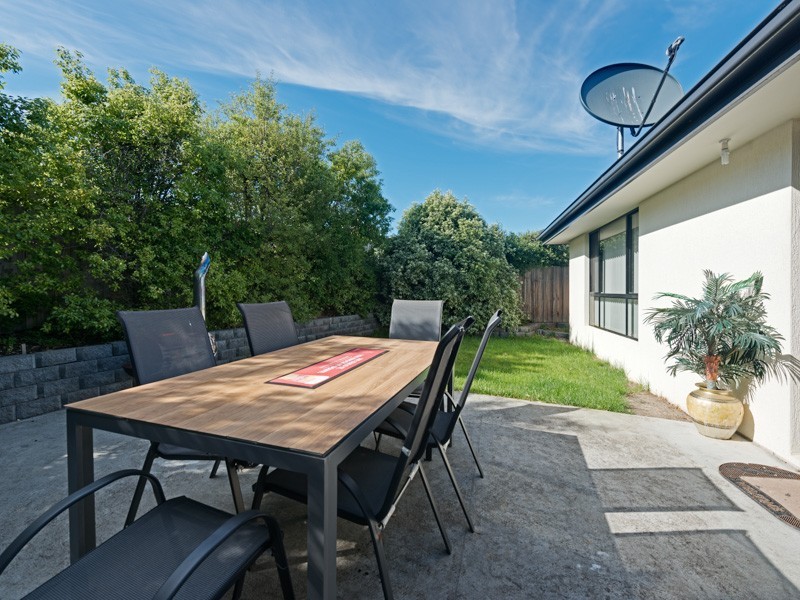 2/19 Paige Court, Mornington TAS 7018