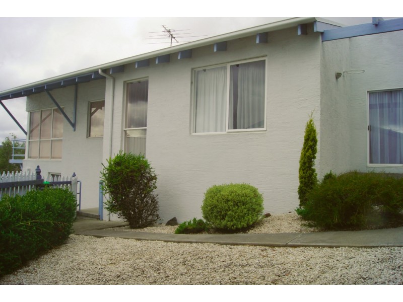 Unit 4, 3 Cyrus Street, Rose Bay TAS 7015