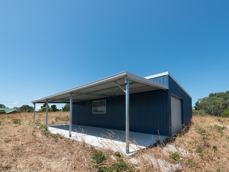 1 Pardalote Close, Opossum Bay TAS 7023