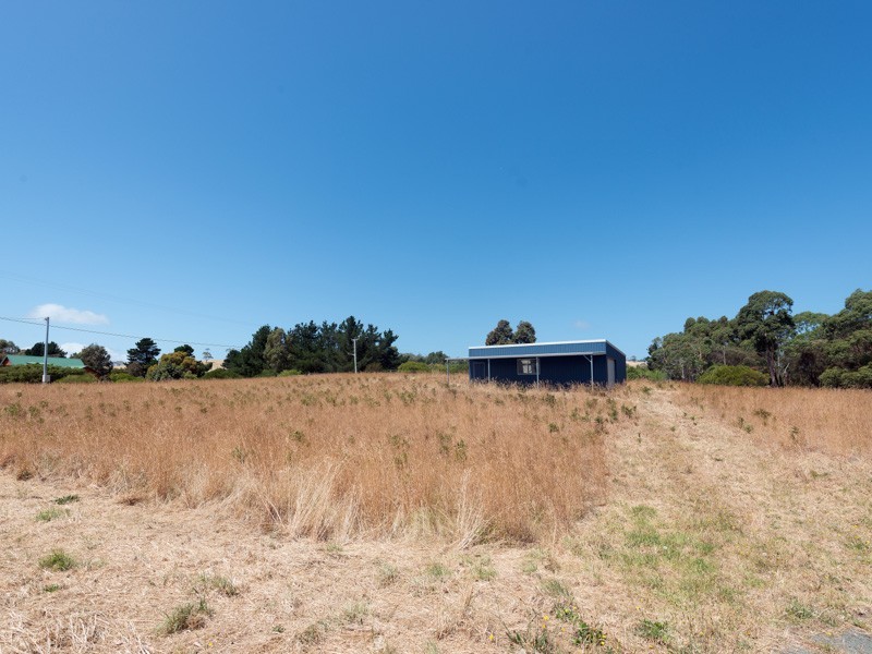 1 Pardalote Close, Opossum Bay TAS 7023