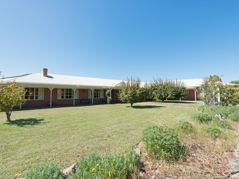 35 Hanslows Road, Cambridge TAS 7170