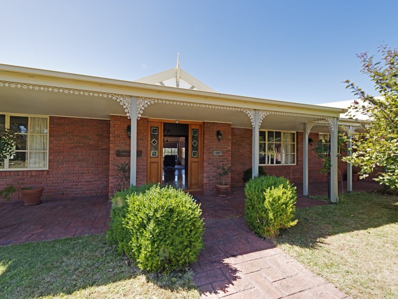 35 Hanslows Road, Cambridge TAS 7170
