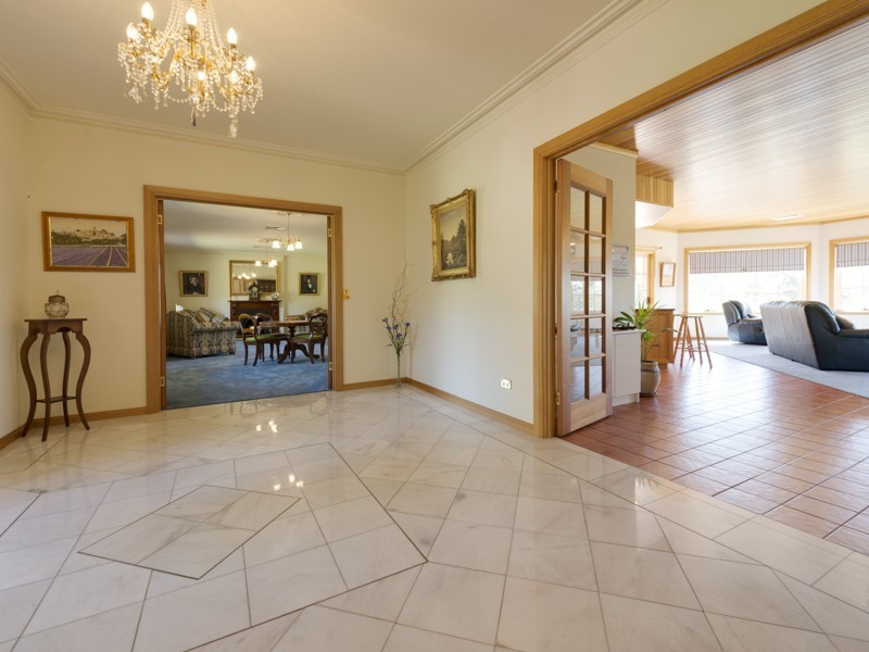 35 Hanslows Road, Cambridge TAS 7170