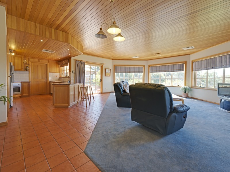 35 Hanslows Road, Cambridge TAS 7170