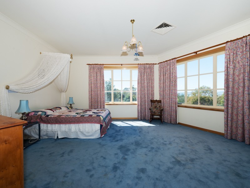 35 Hanslows Road, Cambridge TAS 7170