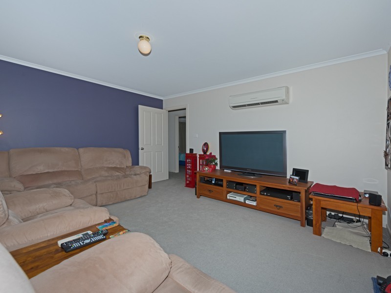 1/2 Roslyn Court, Brighton TAS 7030