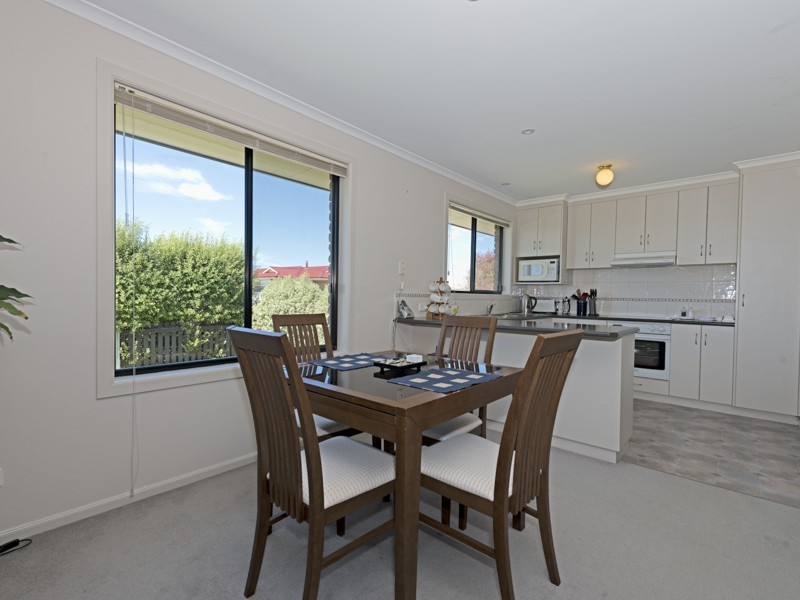 1/2 Roslyn Court, Brighton TAS 7030