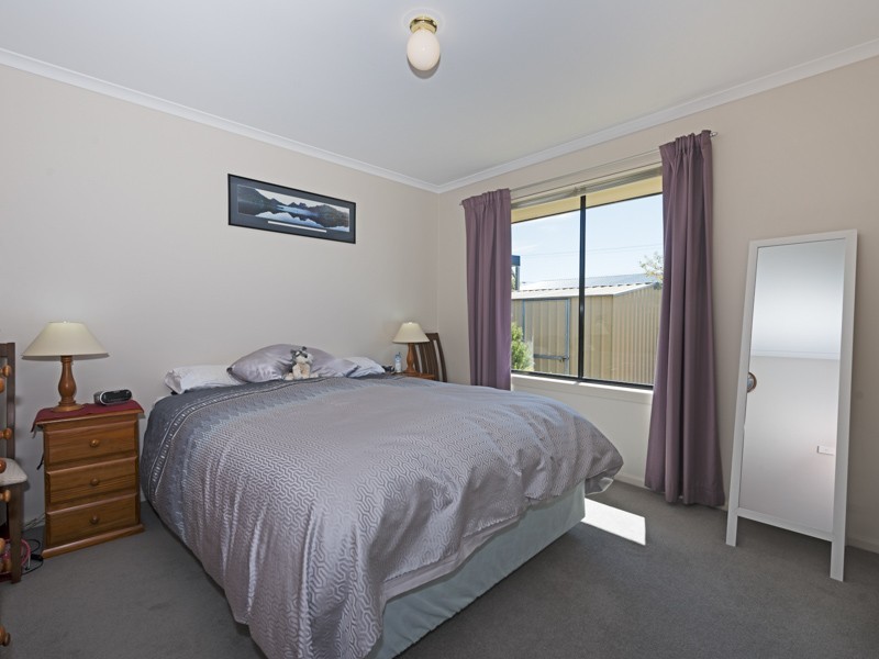 1/2 Roslyn Court, Brighton TAS 7030