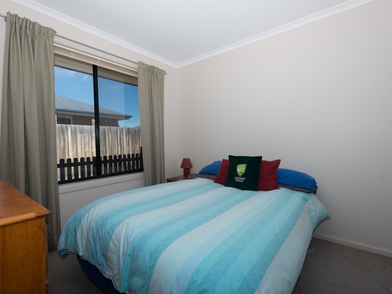 1/2 Roslyn Court, Brighton TAS 7030