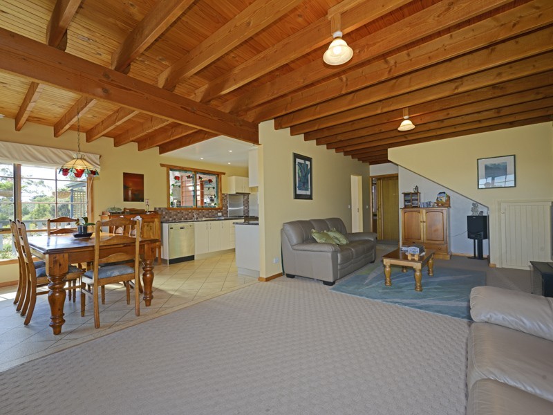 26 Bangor Road, Opossum Bay TAS 7023