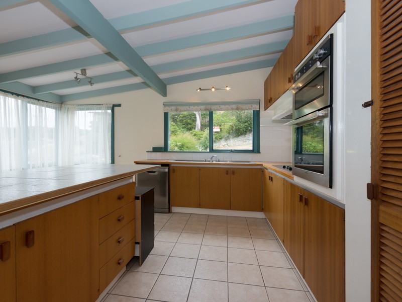 7 St Helens Street, Lindisfarne TAS 7015