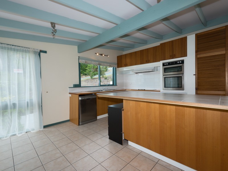 7 St Helens Street, Lindisfarne TAS 7015