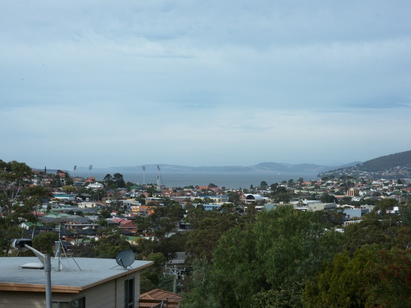 7 Coolac Court, Lindisfarne TAS 7015