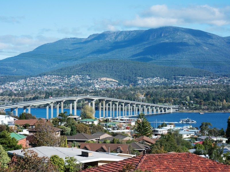 17 Cornwall Street, Rose Bay TAS 7015