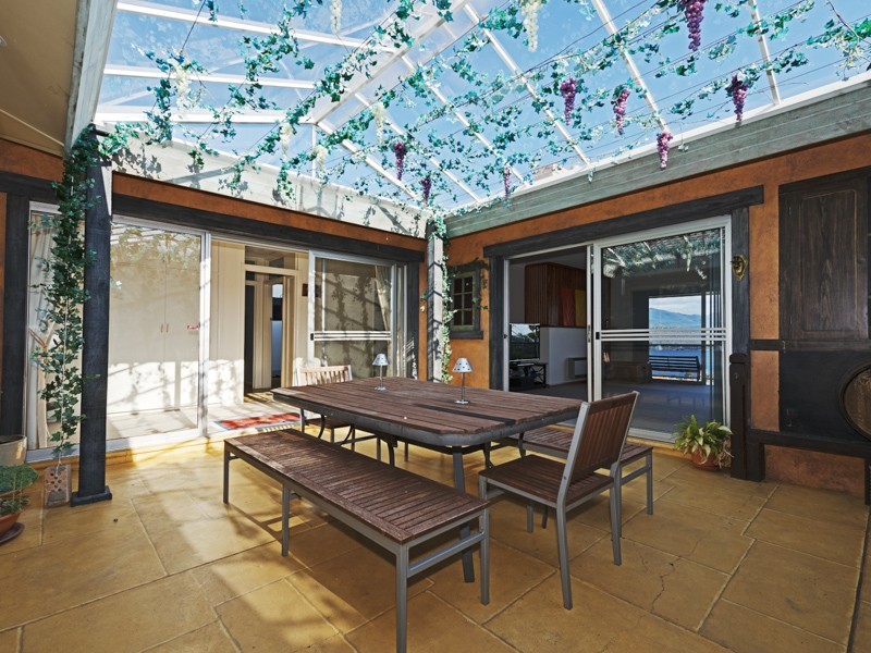 17 Cornwall Street, Rose Bay TAS 7015
