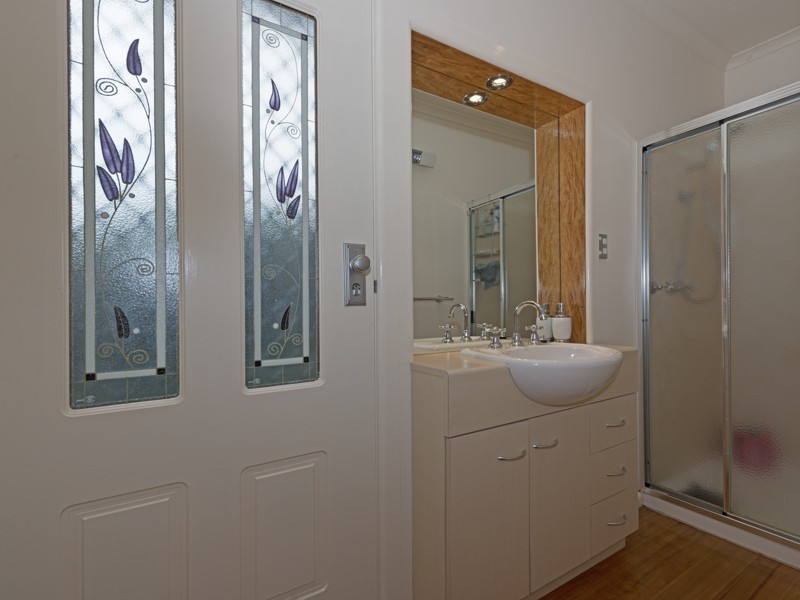 17 Cornwall Street, Rose Bay TAS 7015