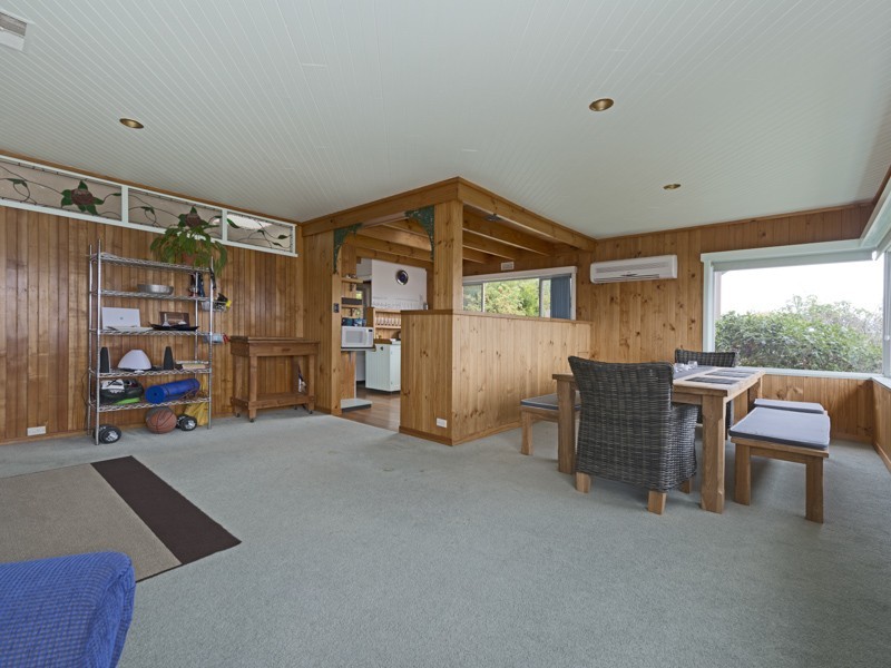 17 Cornwall Street, Rose Bay TAS 7015