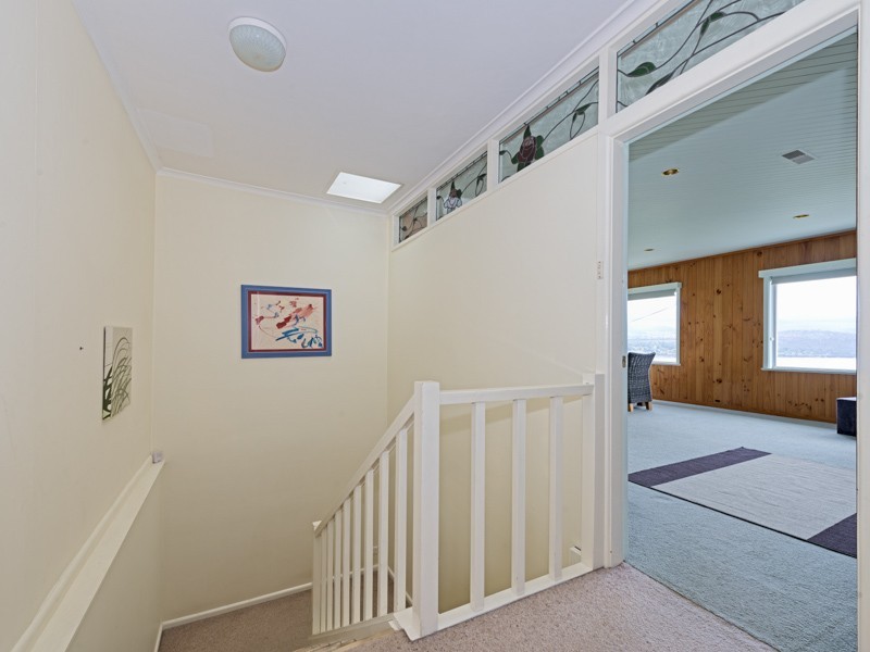 17 Cornwall Street, Rose Bay TAS 7015
