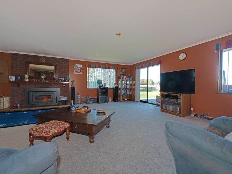 105 Roches Beach Road, Roches Beach TAS 7170