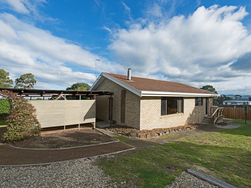 10 Tenth Avenue, Dodges Ferry TAS 7173