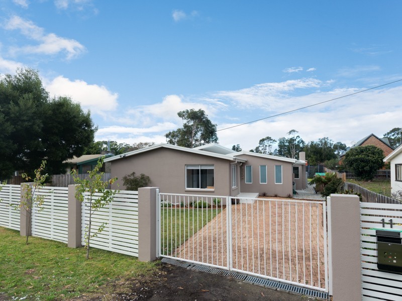 11 Kuru Road, Seven Mile Beach TAS 7170