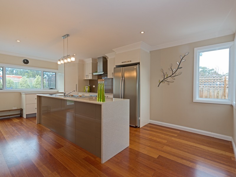 11 Kuru Road, Seven Mile Beach TAS 7170